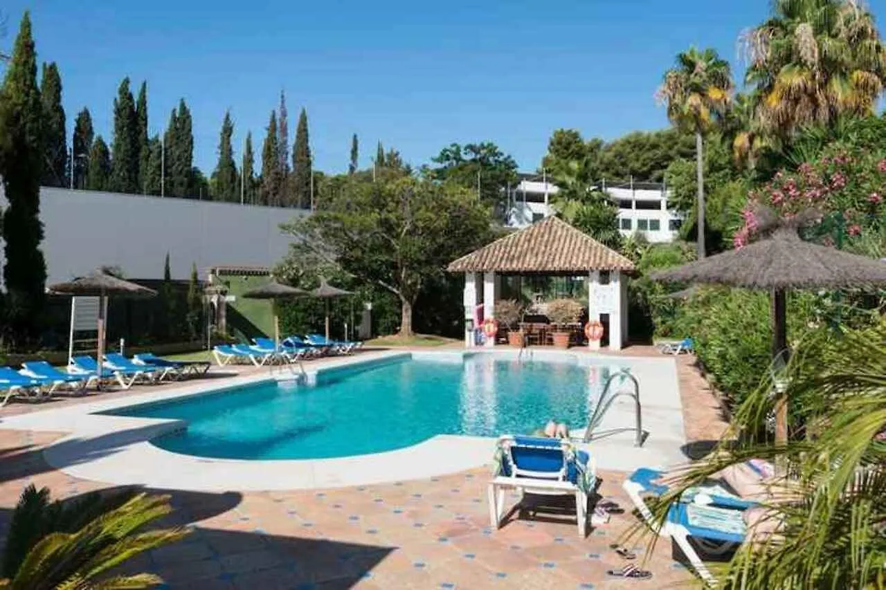 Vacation Marbella I Nueva Andalucia Golf Getaway Apartment