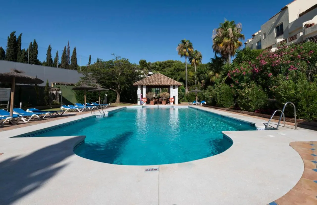 Vacation Marbella I Nueva Andalucia Golf Getaway Apartment