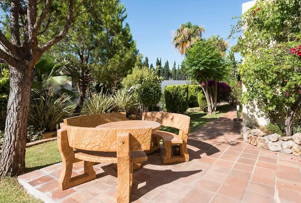 Vacation Marbella I Nueva Andalucia Golf Getaway Apartment 0*,